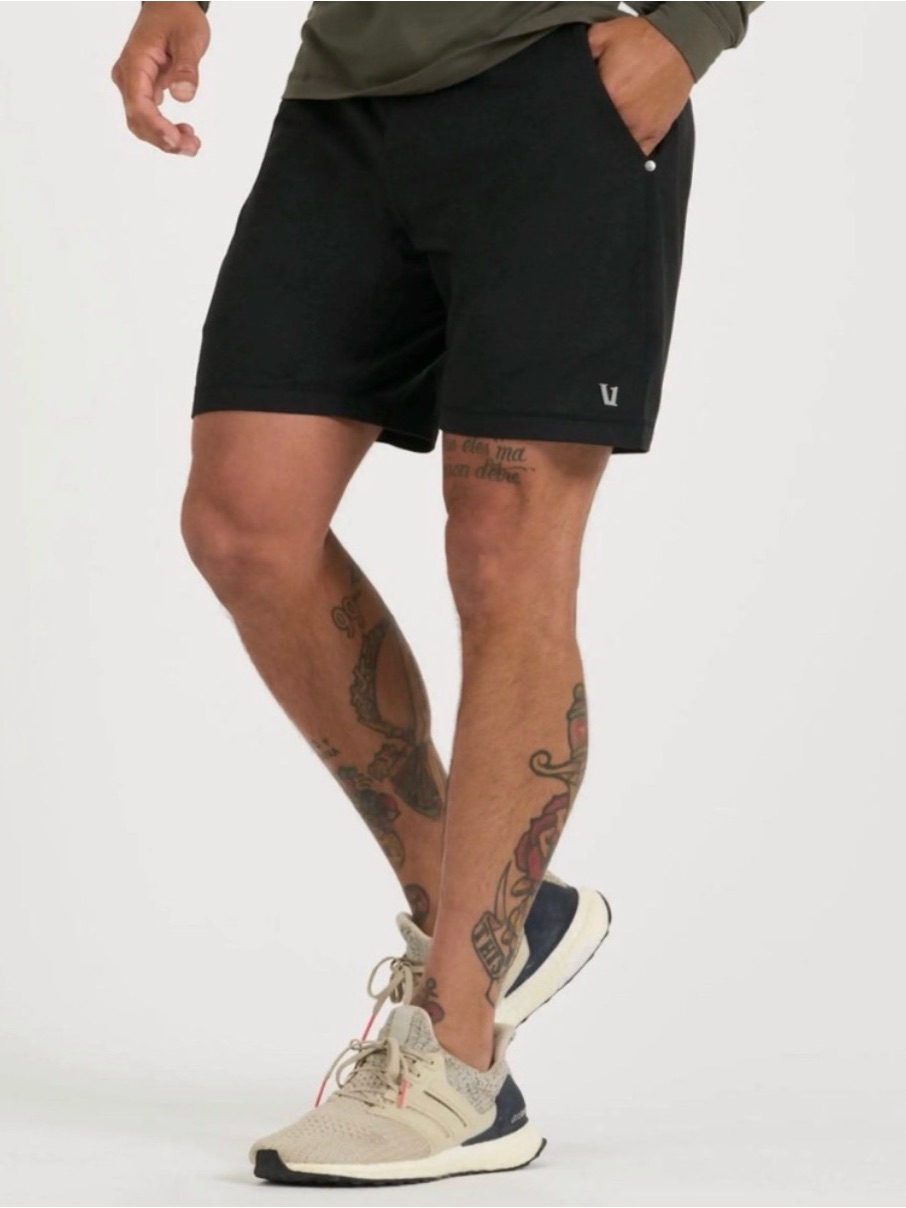 Vuori Ponto Men’s Shorts In Black Heather 7.5” Size L